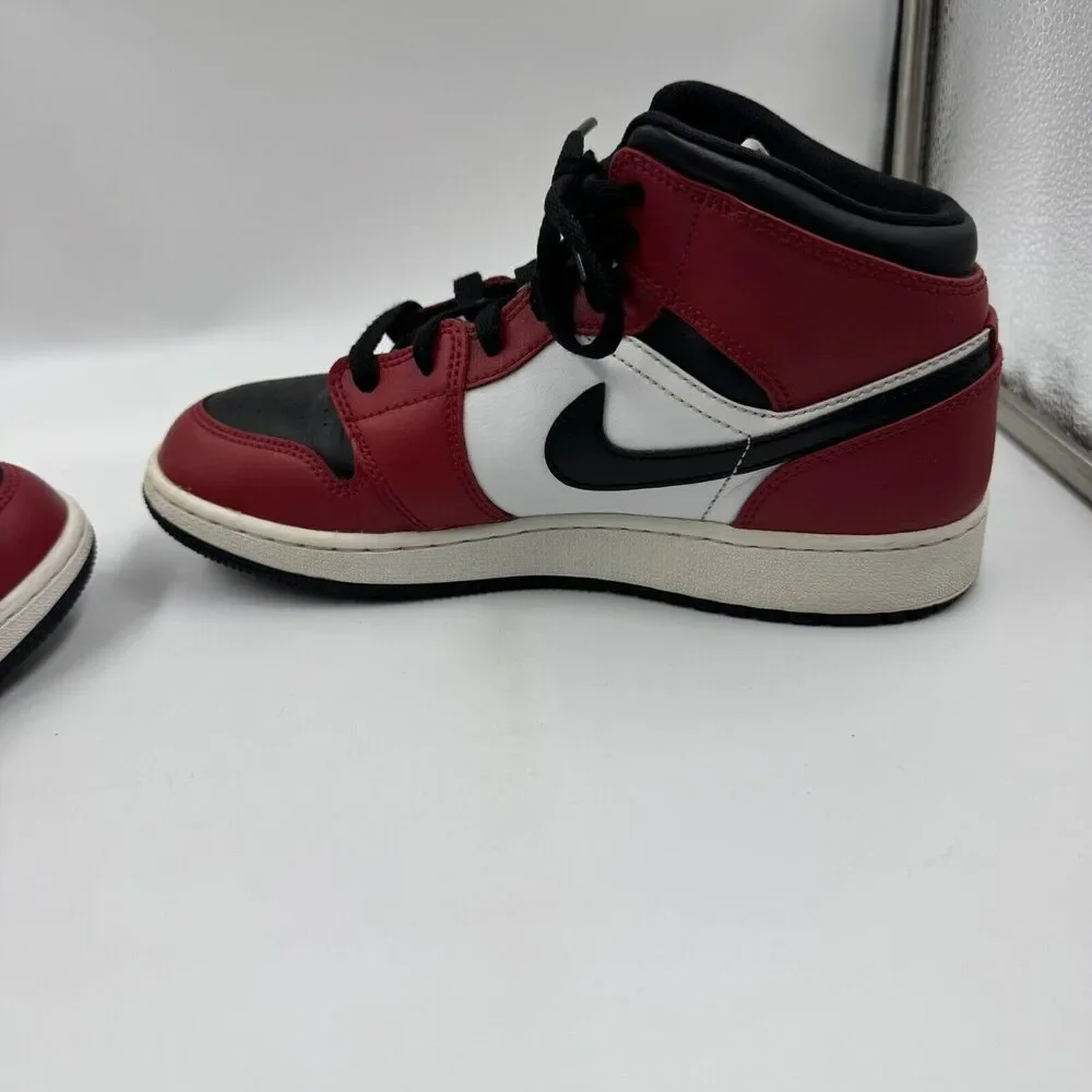 Nike Air Jordan 1 Mid Boy's Youth Size 6Y Black Fire Red White Shoes 554725-069